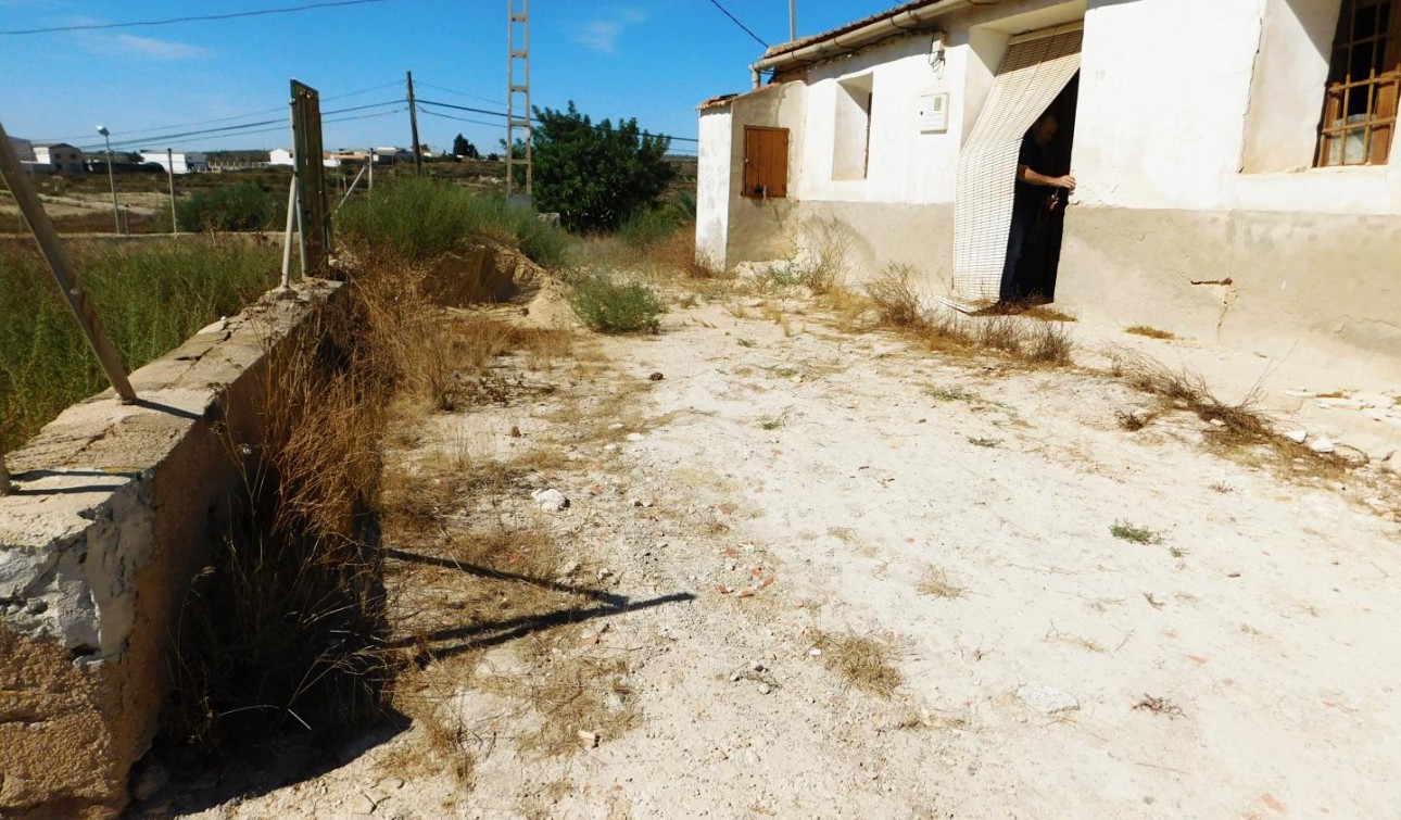 Reventa - Villa independiente - Torremendo