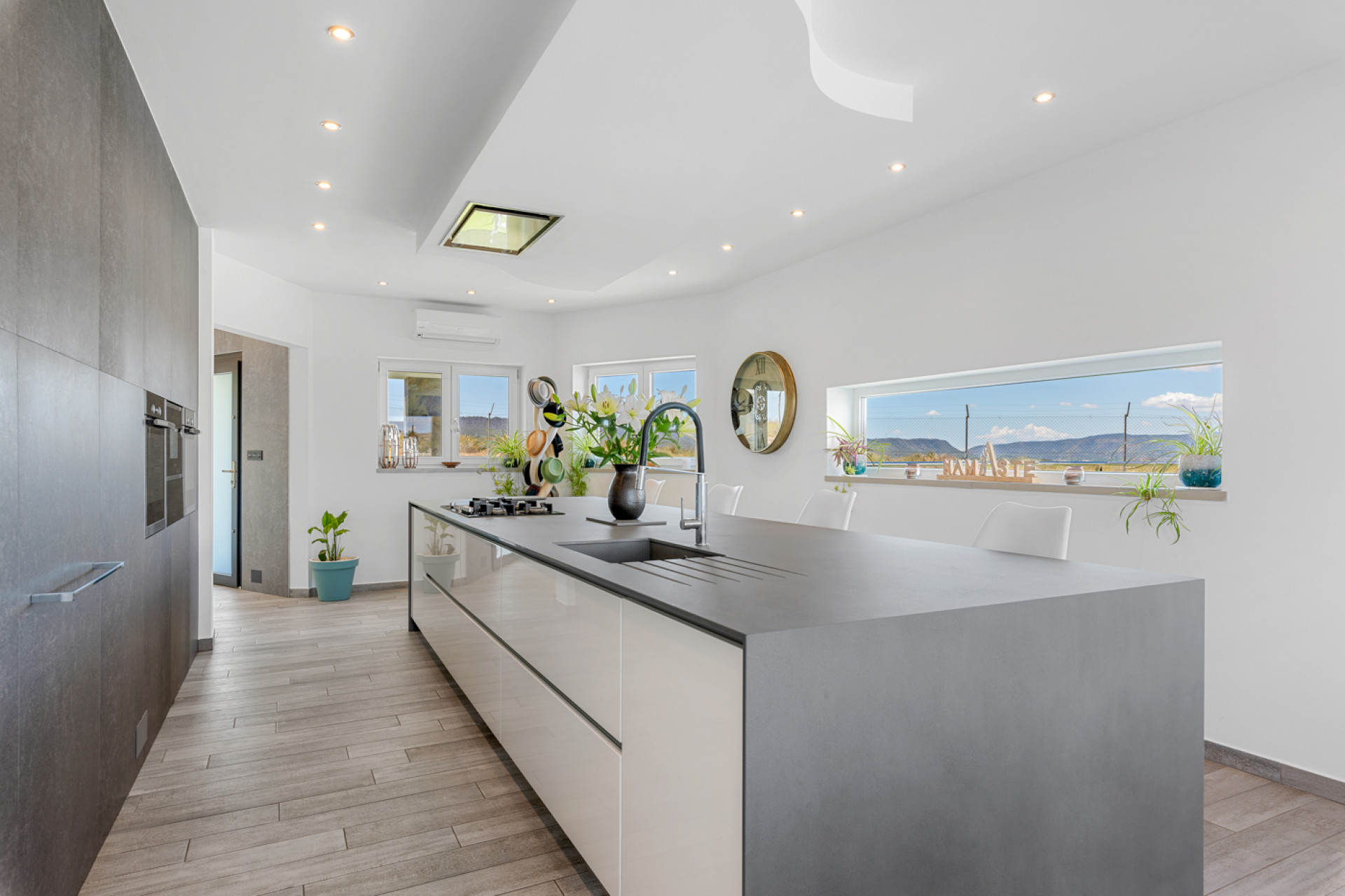 Reventa - Villa independiente - Torremendo