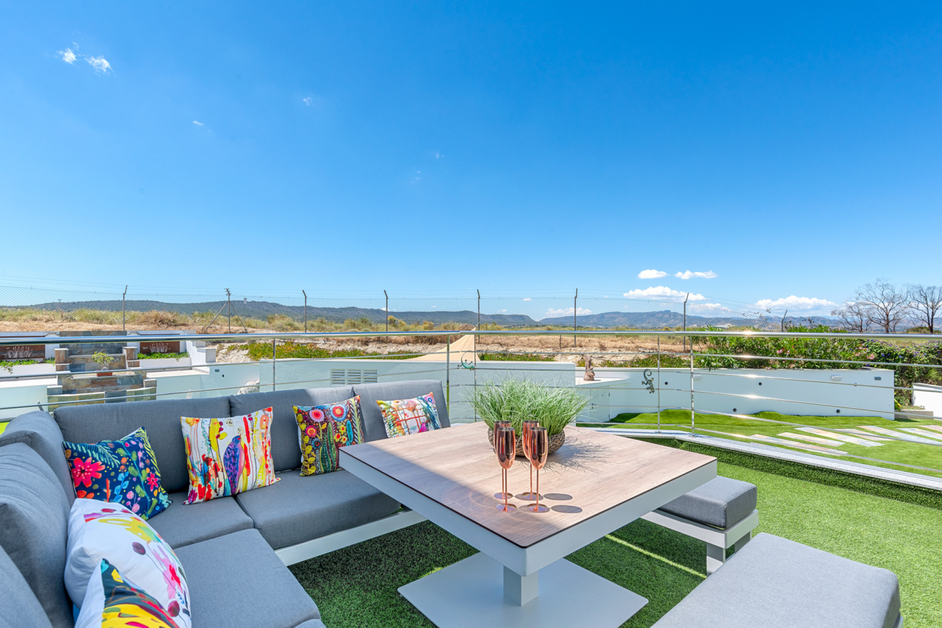 Reventa - Villa independiente - Torremendo