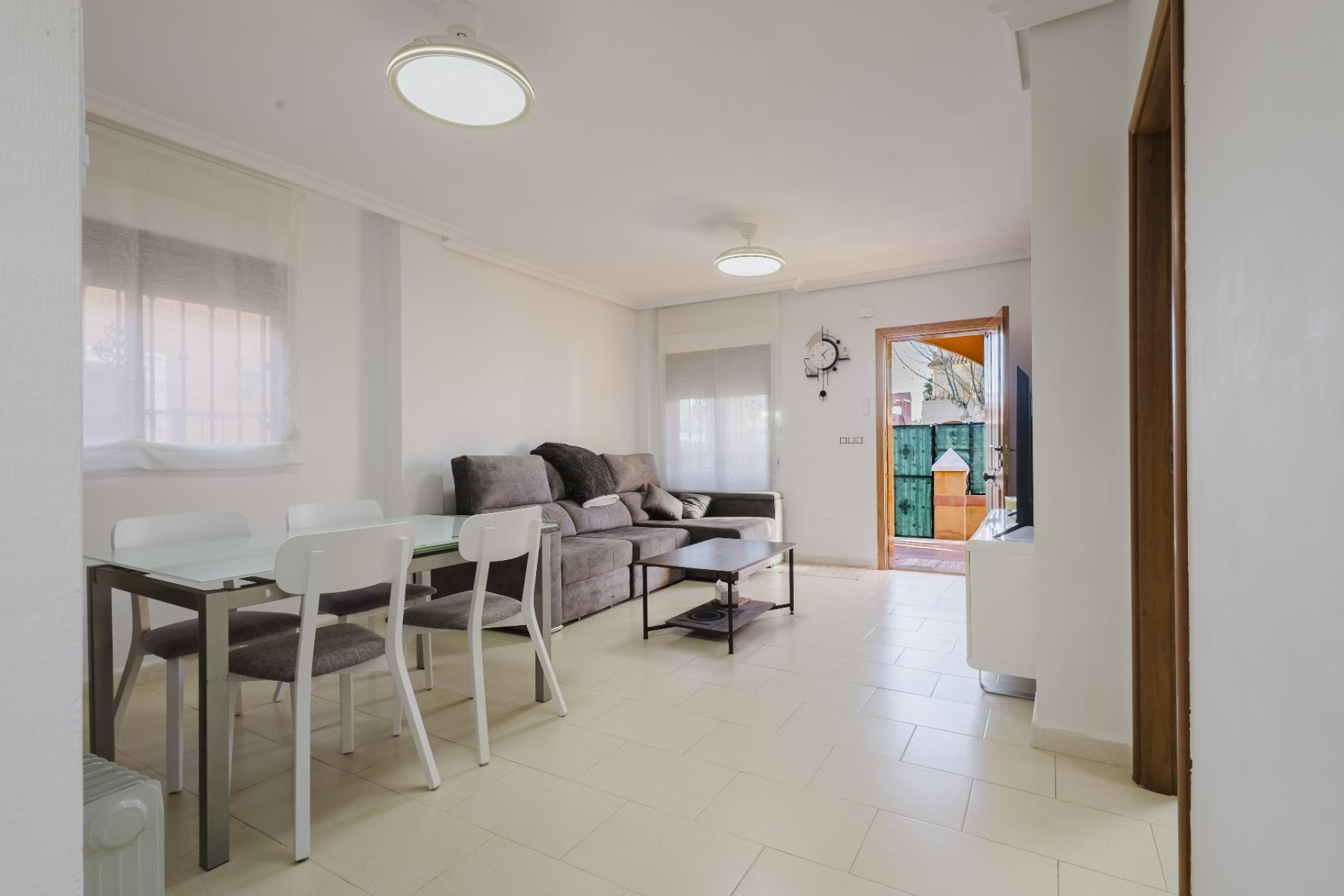 Reventa - Villa independiente - Torrevieja - Aguas Nuevas