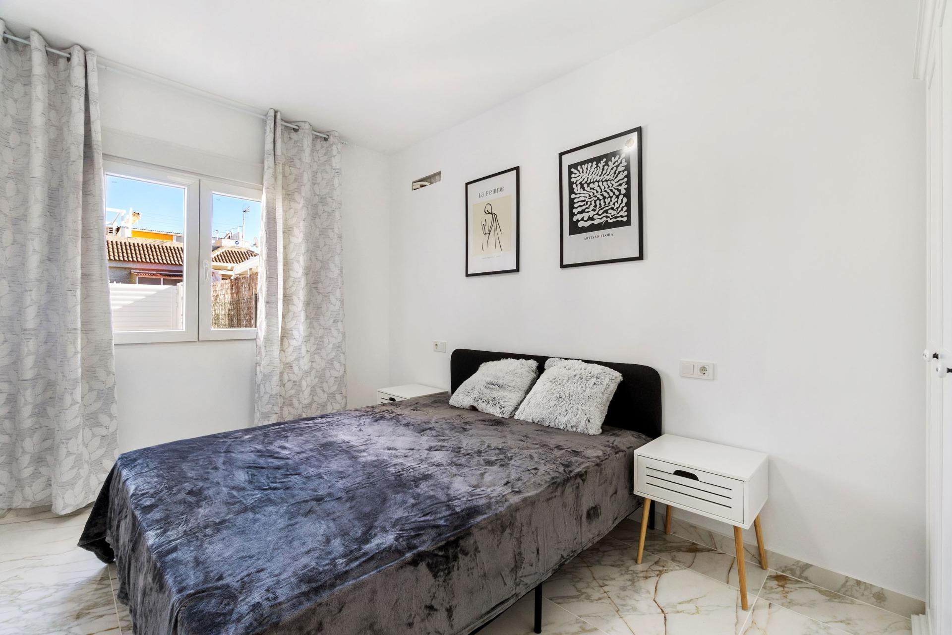 Reventa - Villa independiente - Torrevieja - El chaparral