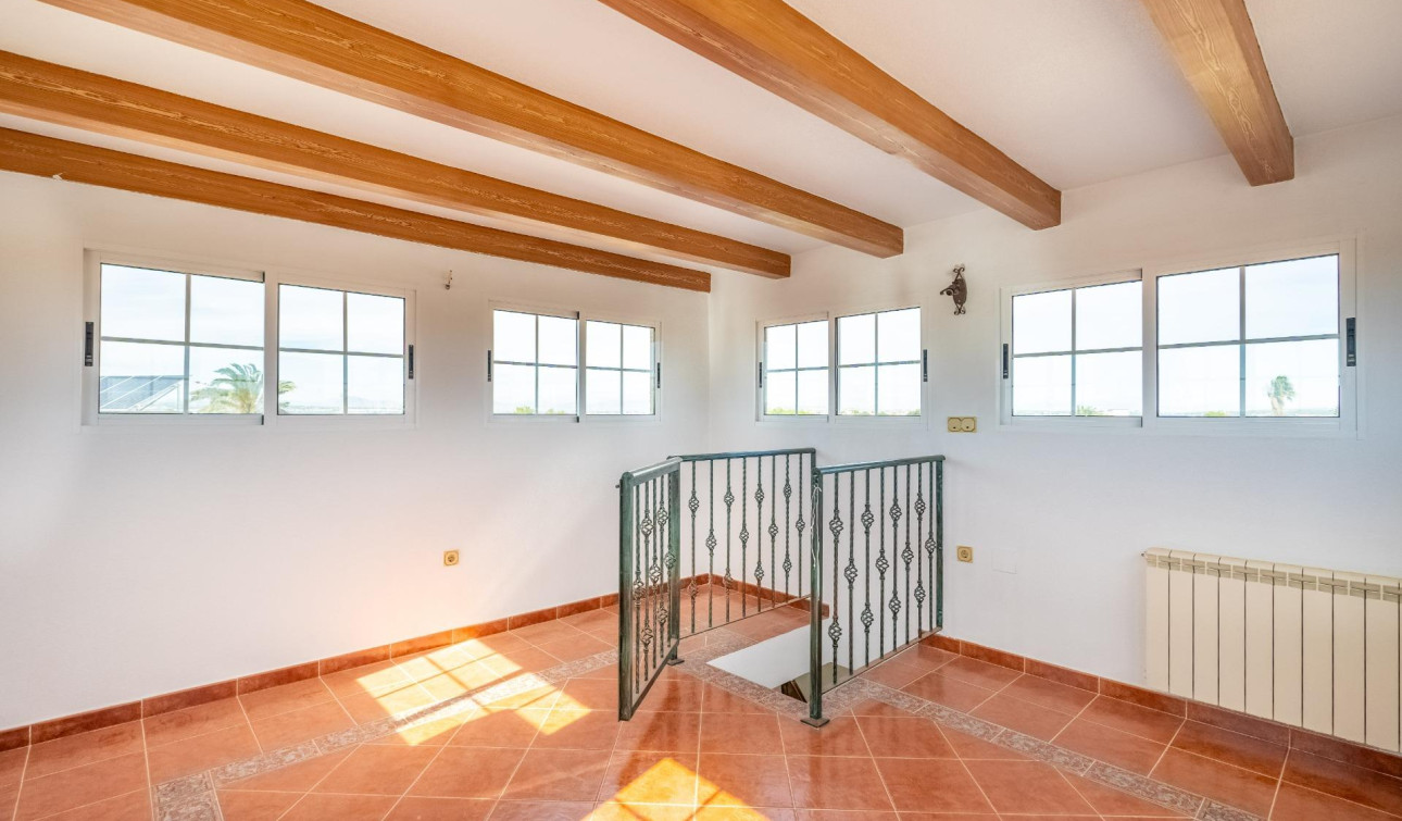 Reventa - Villa independiente - Torrevieja - El chaparral