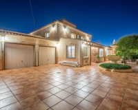 Reventa - Villa independiente - Torrevieja - El chaparral