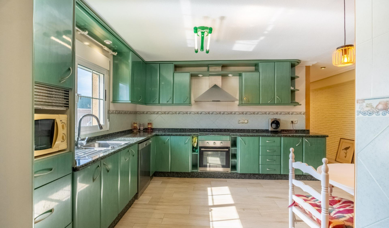 Reventa - Villa independiente - Torrevieja - El chaparral