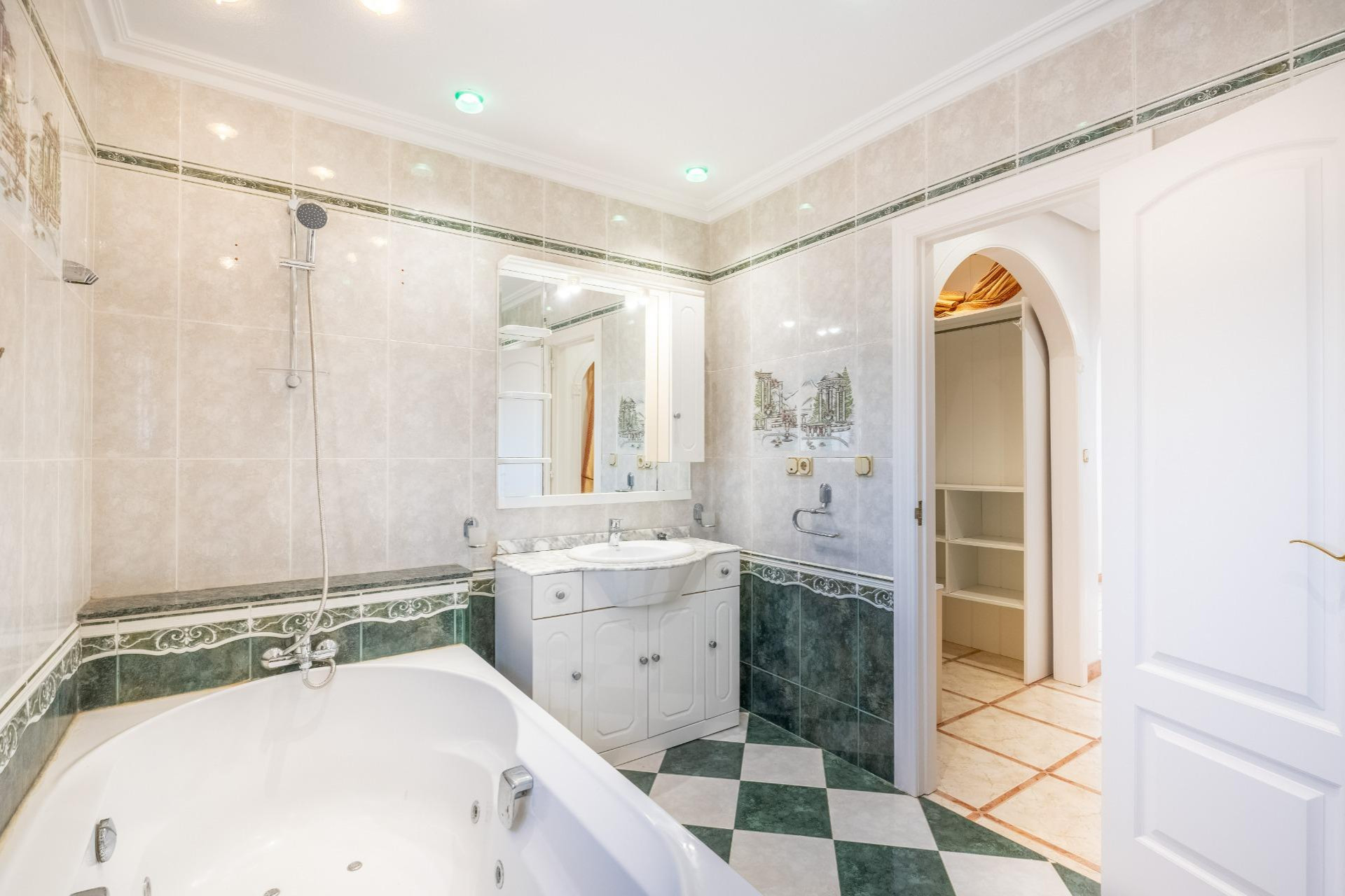 Reventa - Villa independiente - Torrevieja - El chaparral