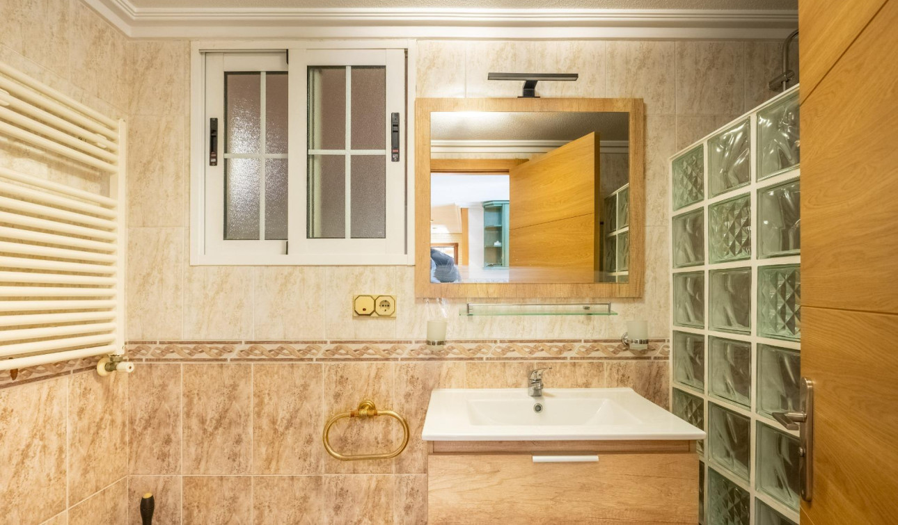 Reventa - Villa independiente - Torrevieja - El chaparral