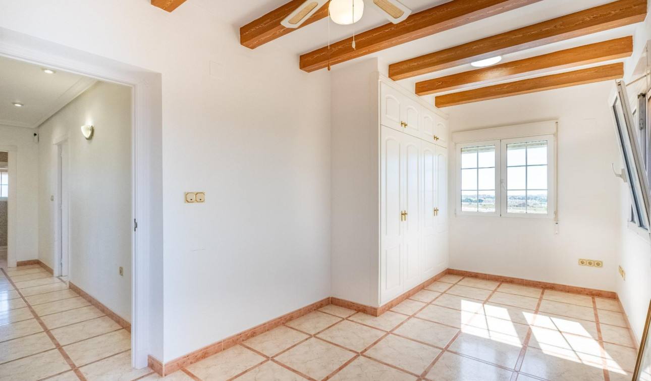 Reventa - Villa independiente - Torrevieja - El chaparral