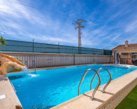 Reventa - Villa independiente - Torrevieja - El chaparral