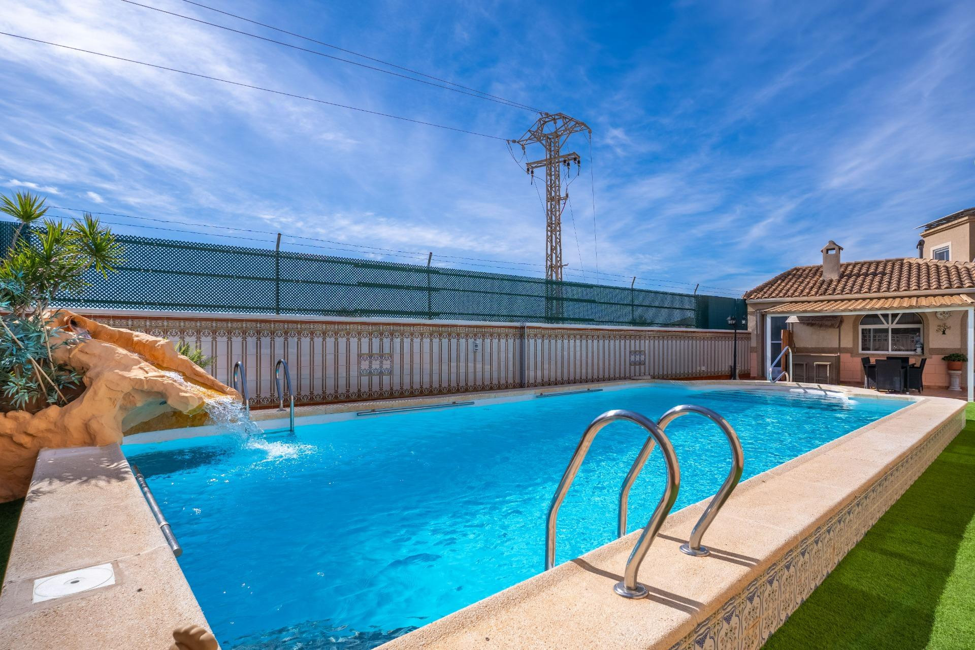 Reventa - Villa independiente - Torrevieja - El chaparral