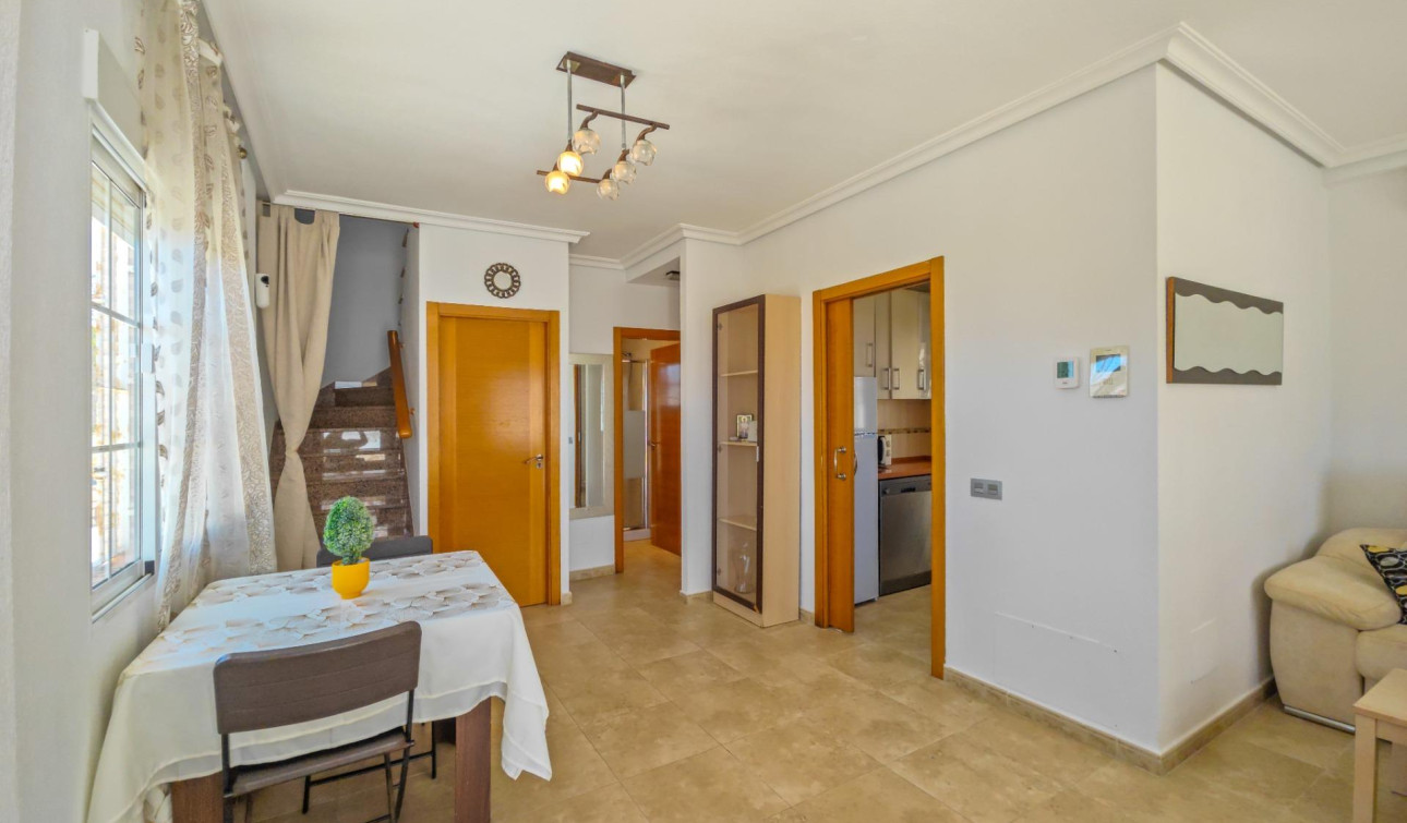 Reventa - Villa independiente - Torrevieja - La Mata