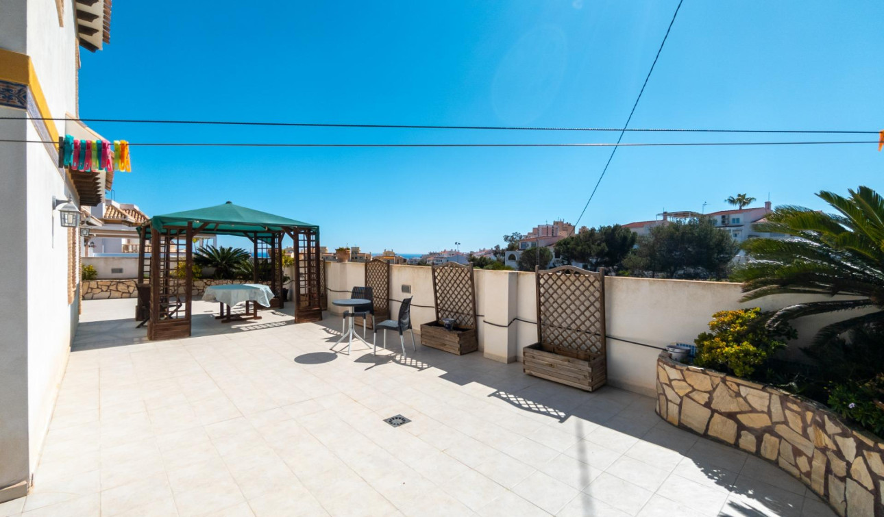 Reventa - Villa independiente - Torrevieja - La Mata