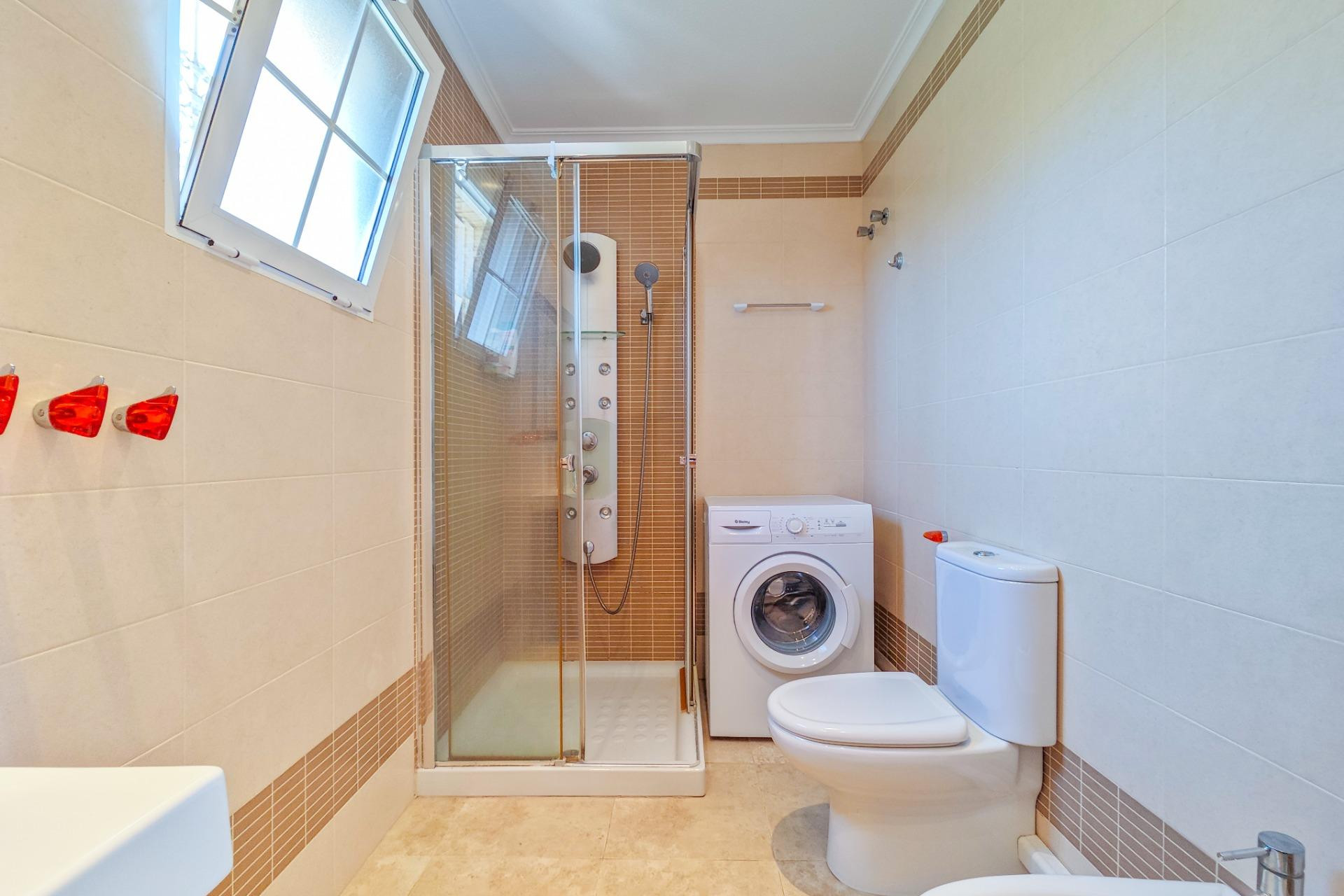 Reventa - Villa independiente - Torrevieja - La Mata