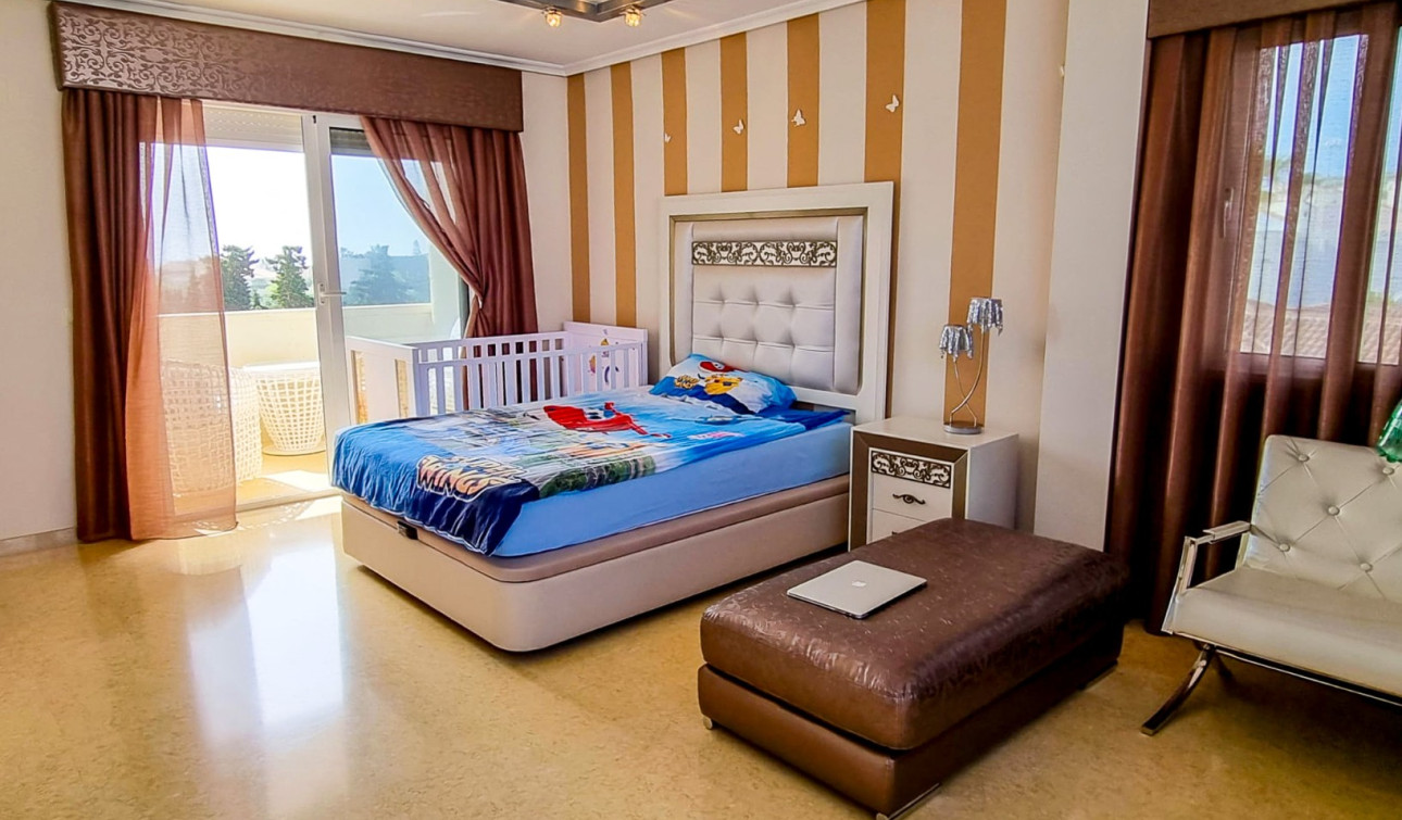 Reventa - Villa independiente - Torrevieja - La Mata