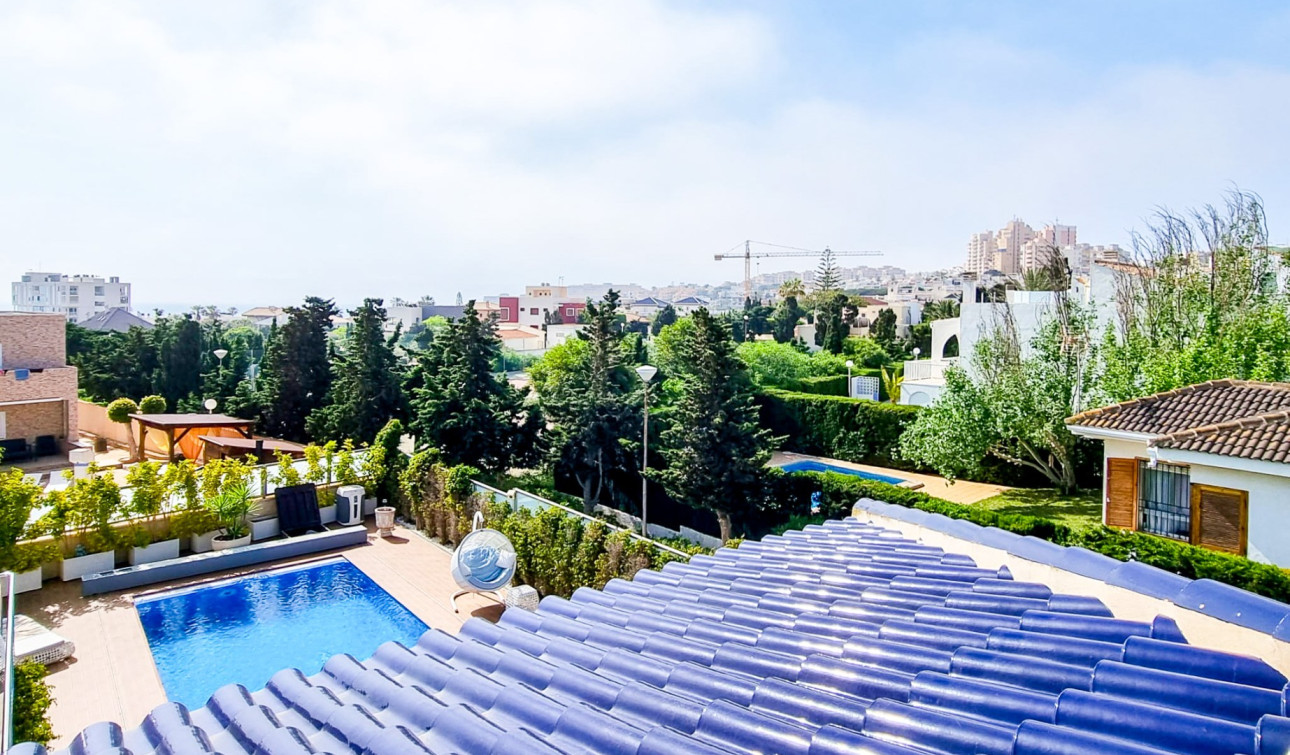 Reventa - Villa independiente - Torrevieja - La Mata