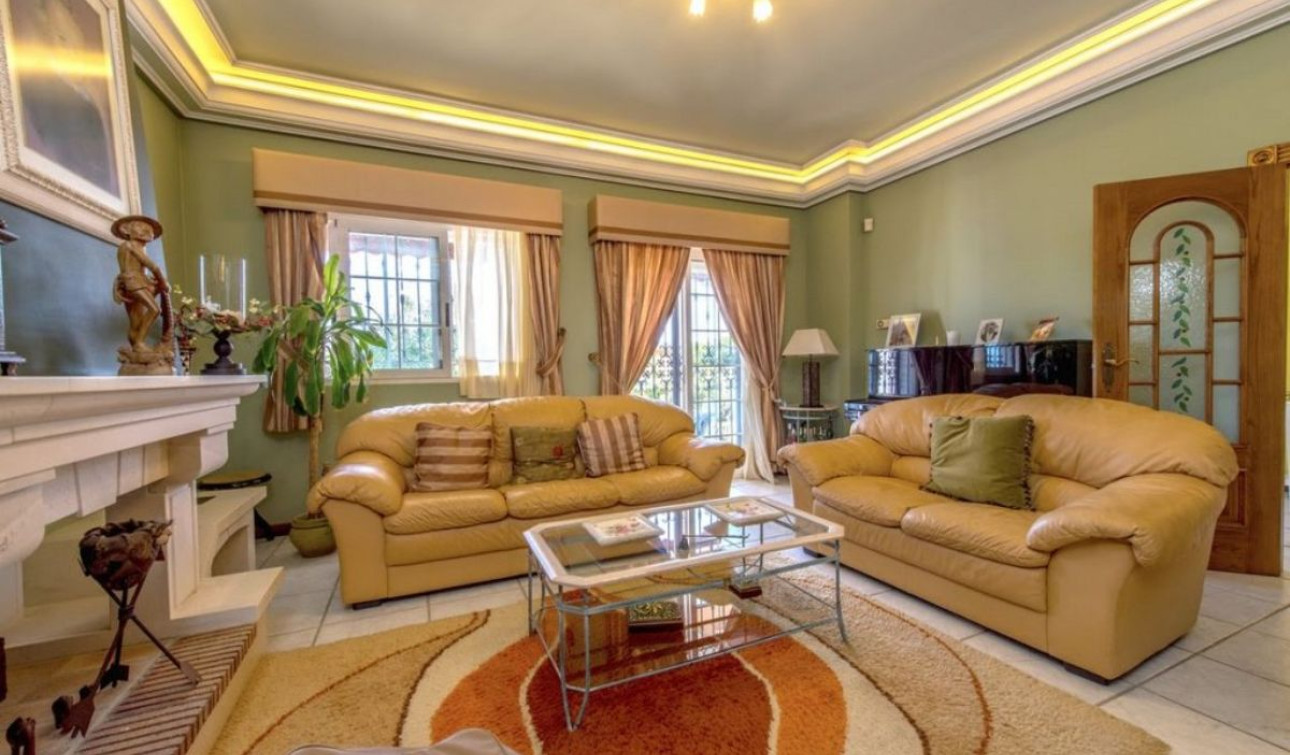 Reventa - Villa independiente - Torrevieja - La Mata
