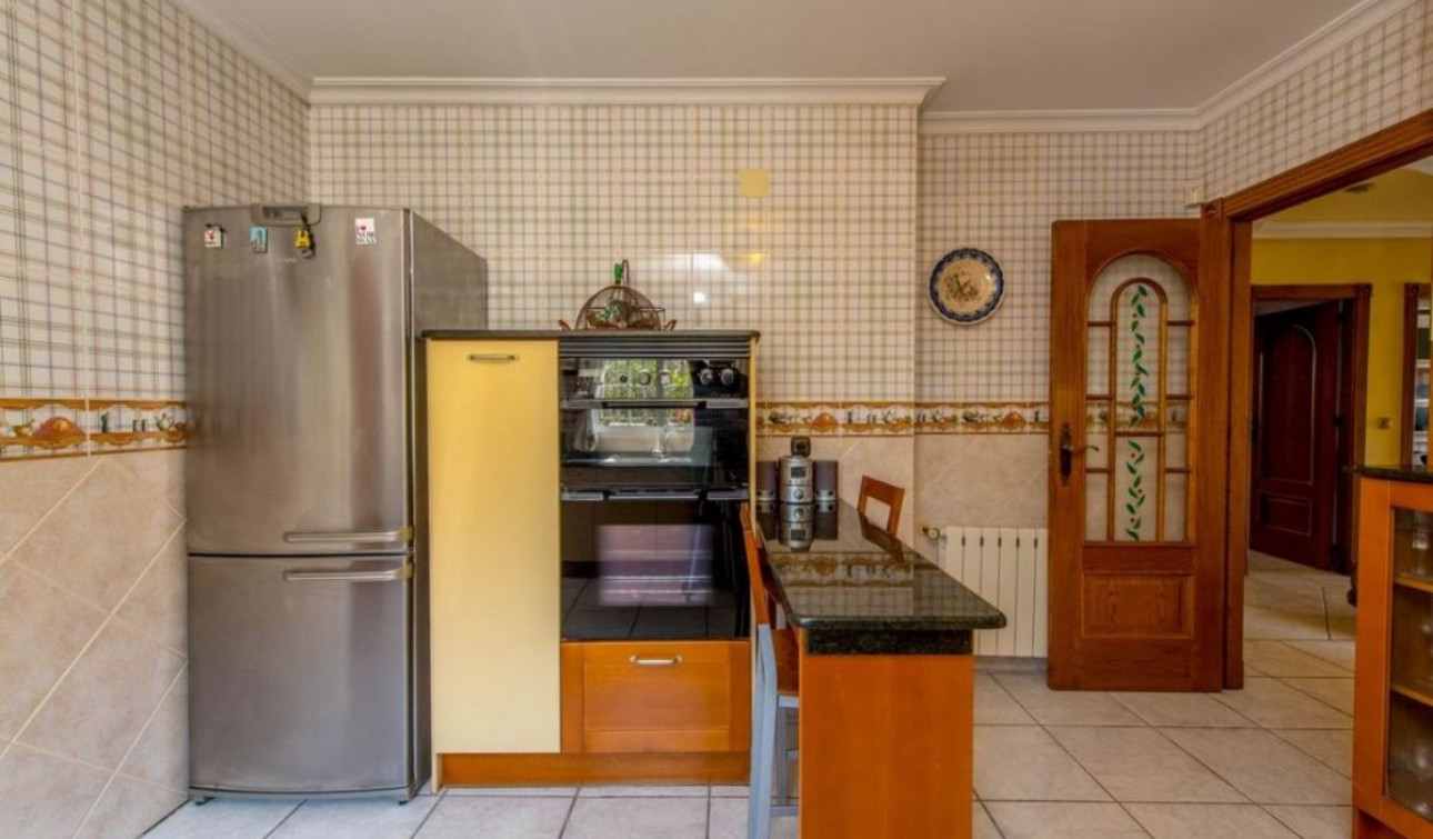 Reventa - Villa independiente - Torrevieja - La Mata