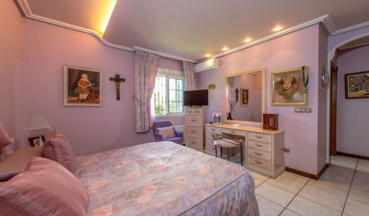 Reventa - Villa independiente - Torrevieja - La Mata