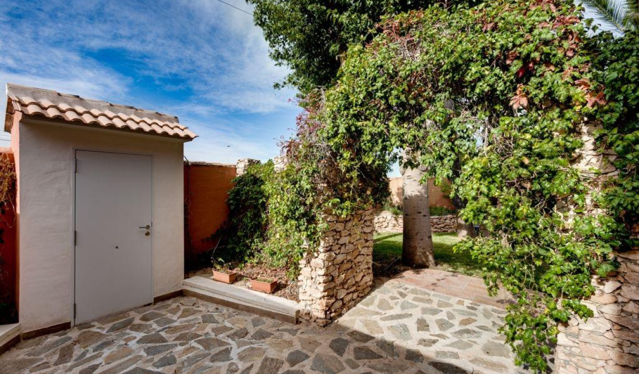 Reventa - Villa independiente - Torrevieja - La Siesta - El Salado - Torreta