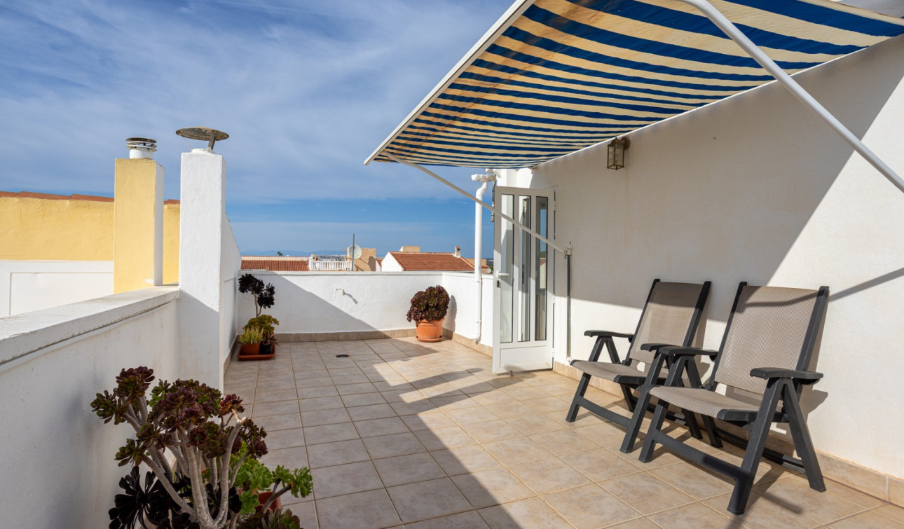Reventa - Villa independiente - Torrevieja - La Siesta
