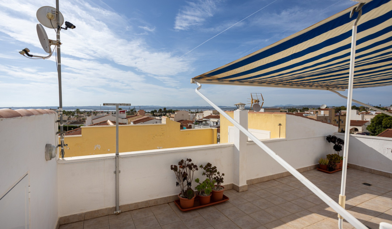 Reventa - Villa independiente - Torrevieja - La Siesta