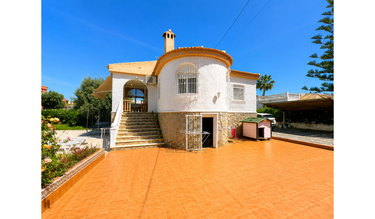 Reventa - Villa independiente - Torrevieja - La Siesta