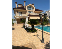 Reventa - Villa independiente - Torrevieja - La Veleta