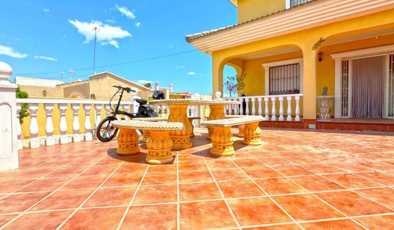 Reventa - Villa independiente - Torrevieja - Los Balcones - Los Altos del Edén