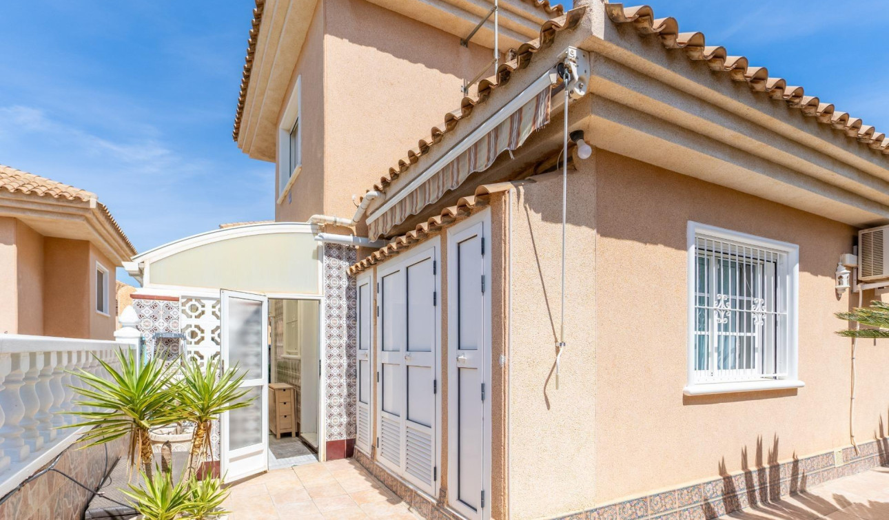 Reventa - Villa independiente - Torrevieja - Los Balcones - Los Altos del Edén