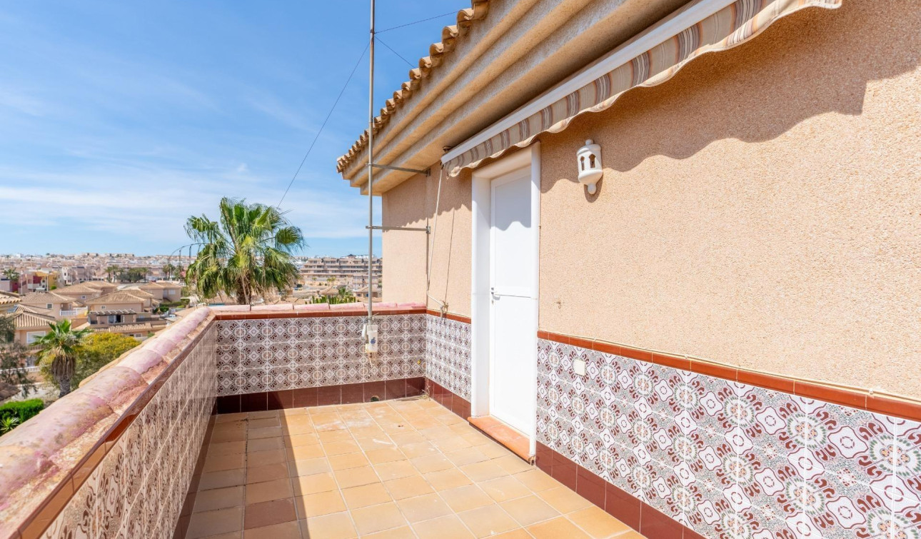 Reventa - Villa independiente - Torrevieja - Los Balcones - Los Altos del Edén