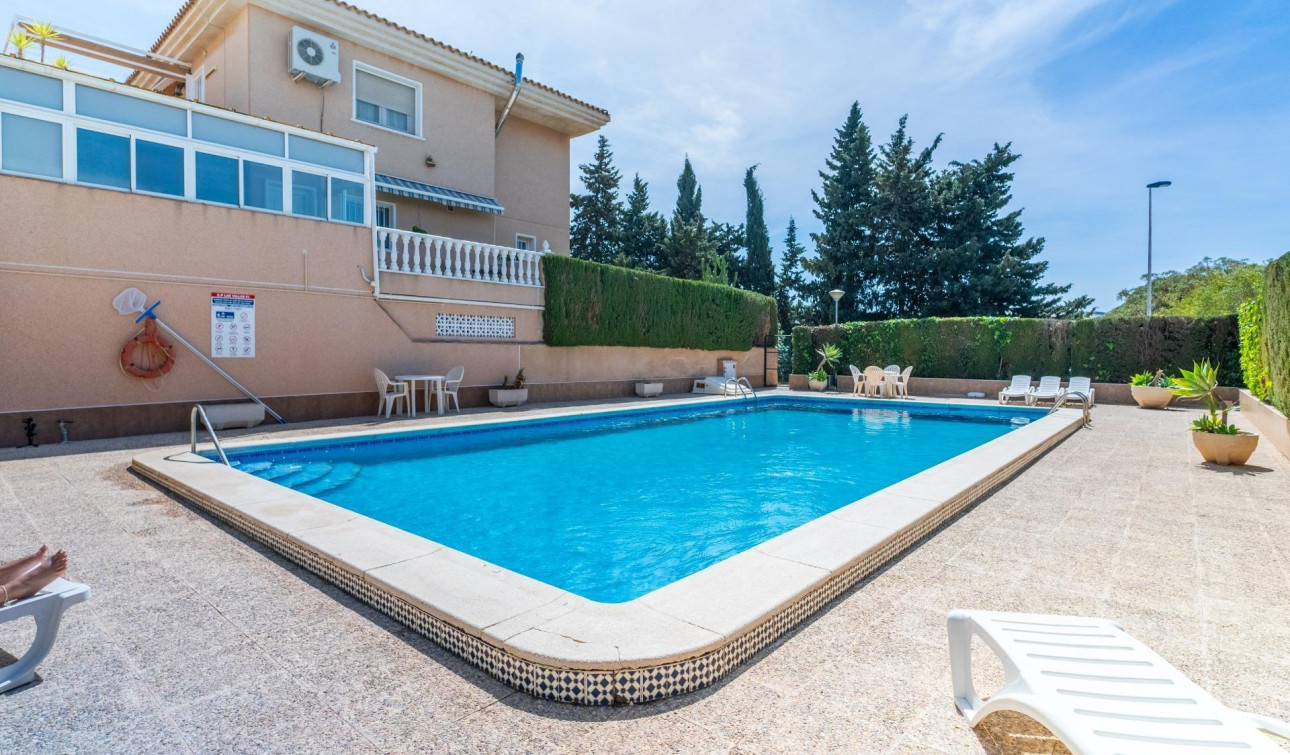 Reventa - Villa independiente - Torrevieja - Los Balcones - Los Altos del Edén