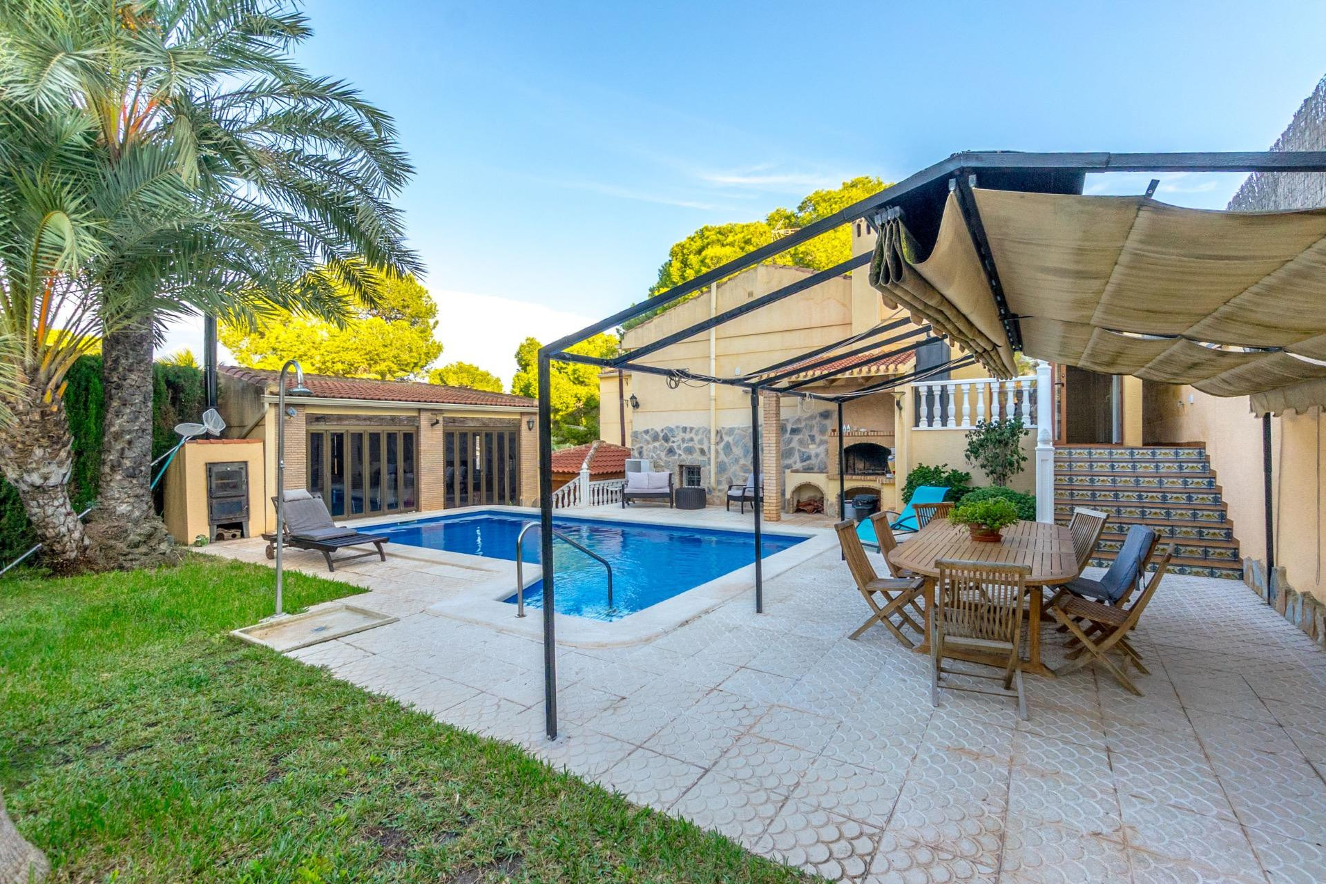 Reventa - Villa independiente - Torrevieja - Los balcones