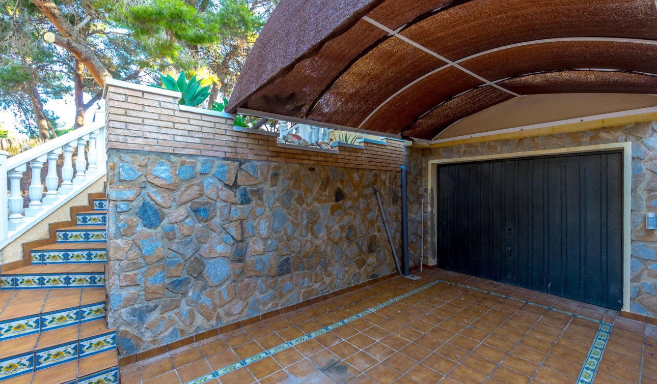 Reventa - Villa independiente - Torrevieja - Los balcones