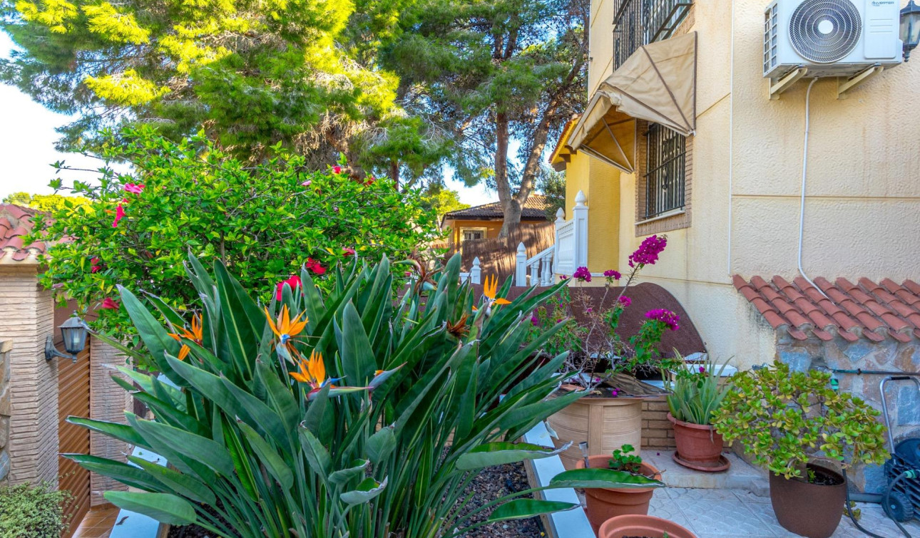 Reventa - Villa independiente - Torrevieja - Los balcones