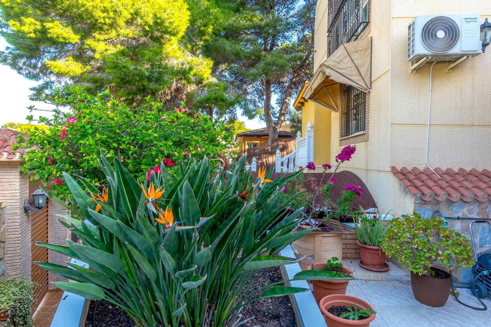 Reventa - Villa independiente - Torrevieja - Los balcones