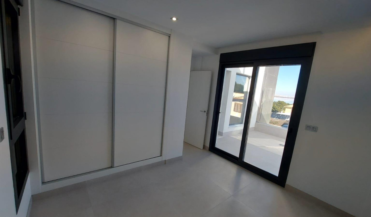 Reventa - Villa independiente - Torrevieja - Los Balcones