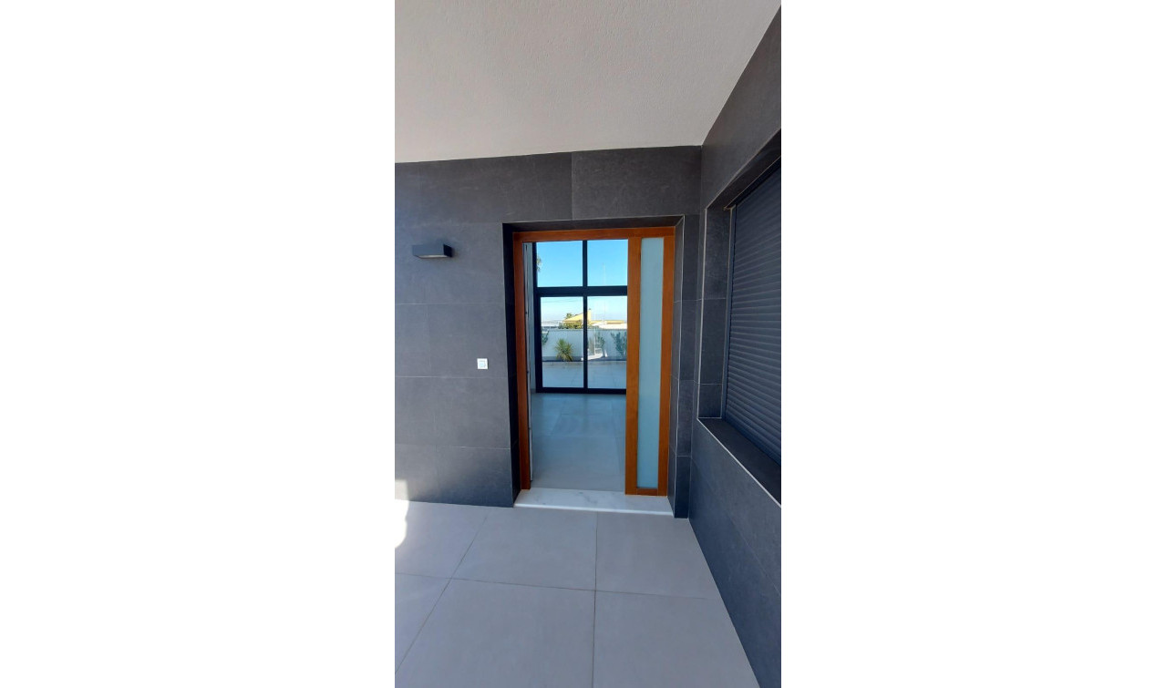 Reventa - Villa independiente - Torrevieja - Los Balcones
