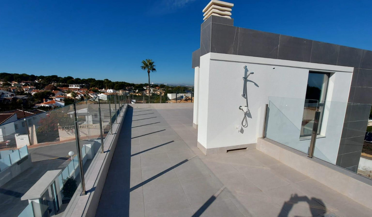 Reventa - Villa independiente - Torrevieja - Los Balcones