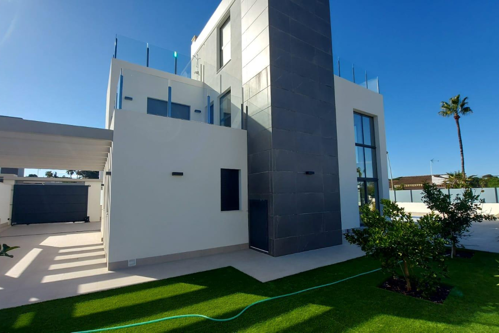 Reventa - Villa independiente - Torrevieja - Los Balcones