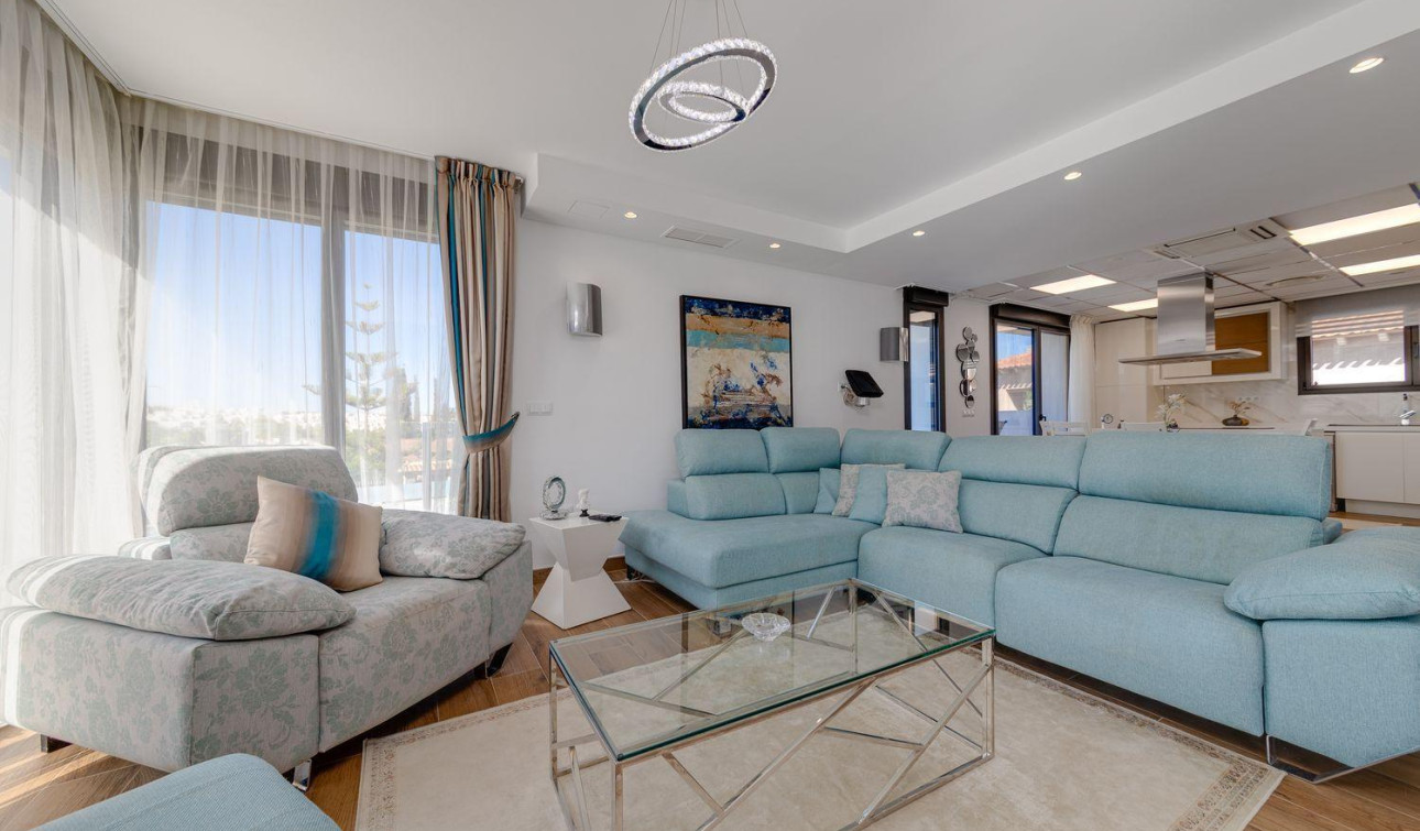 Reventa - Villa independiente - Torrevieja - Los Balcones