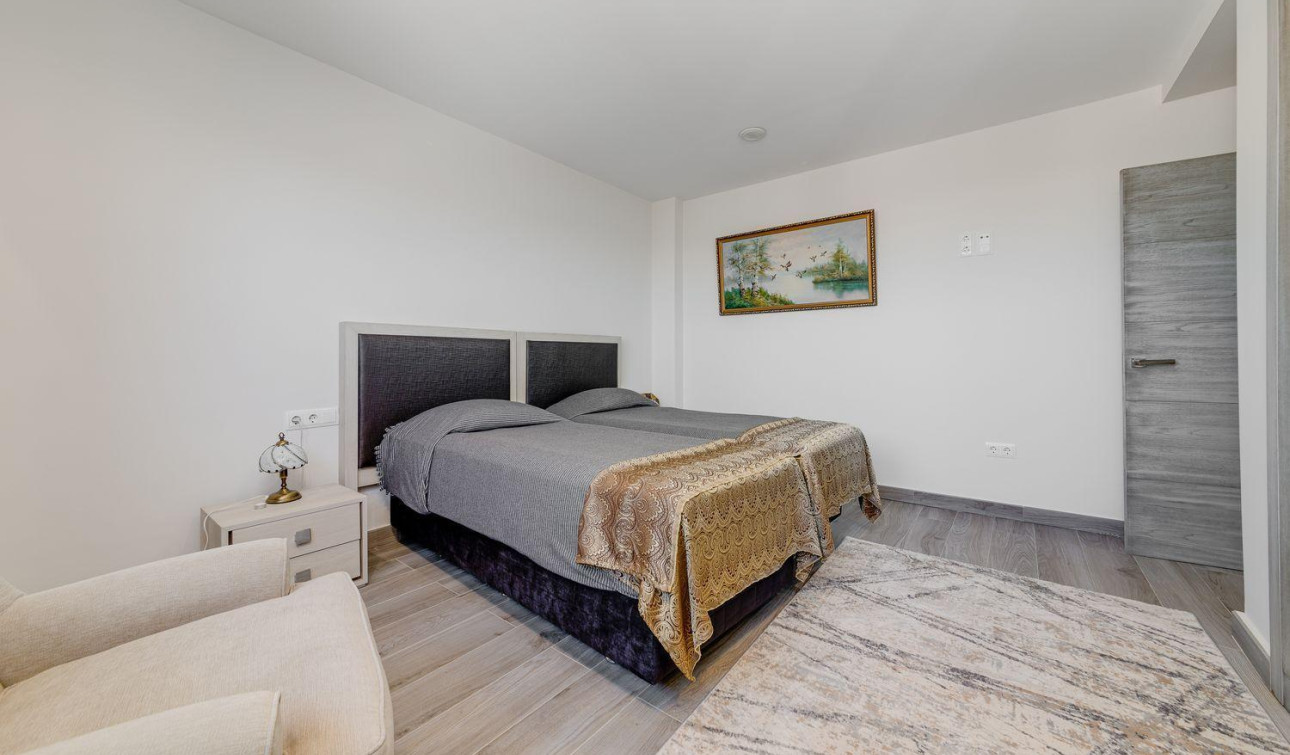 Reventa - Villa independiente - Torrevieja - Los Balcones