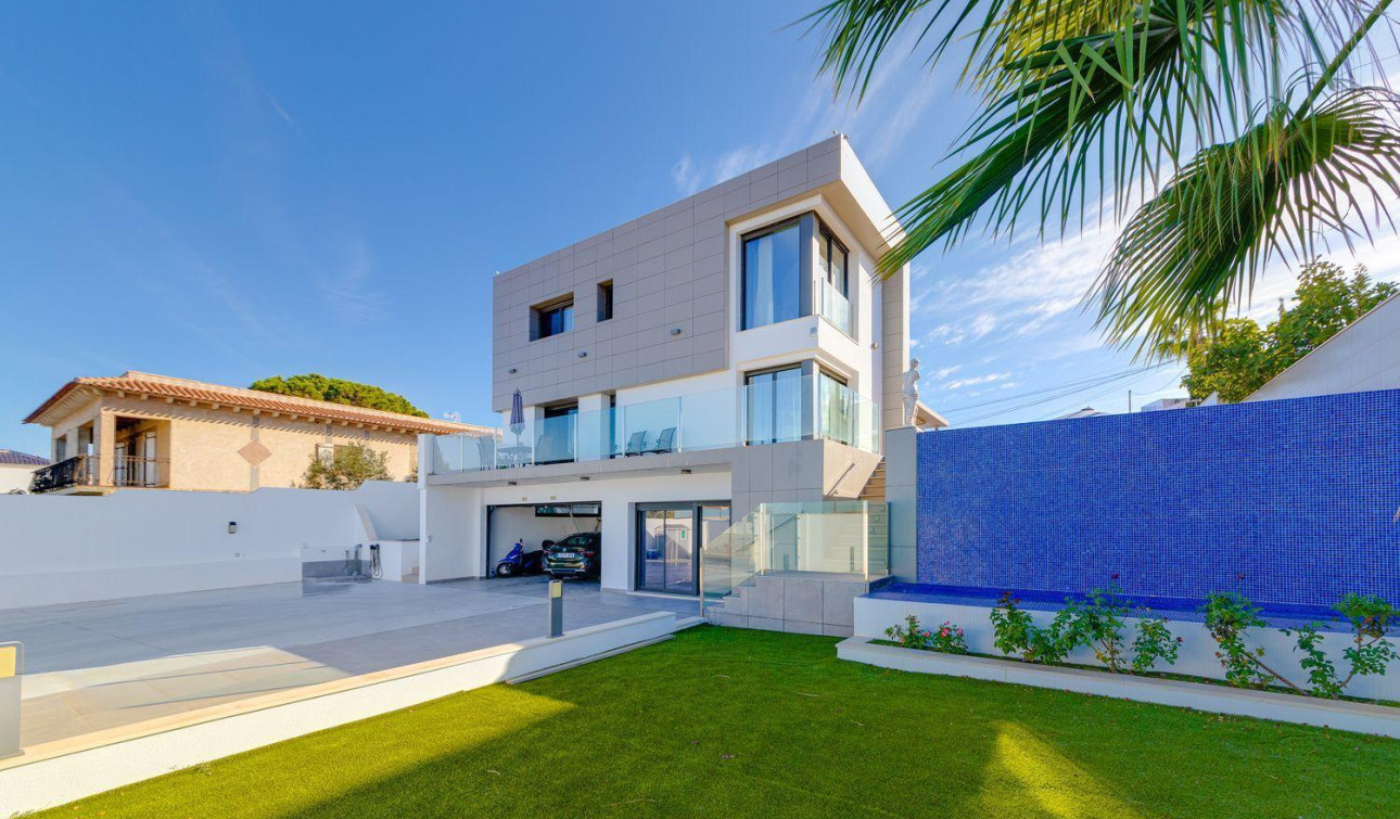 Reventa - Villa independiente - Torrevieja - Los Balcones