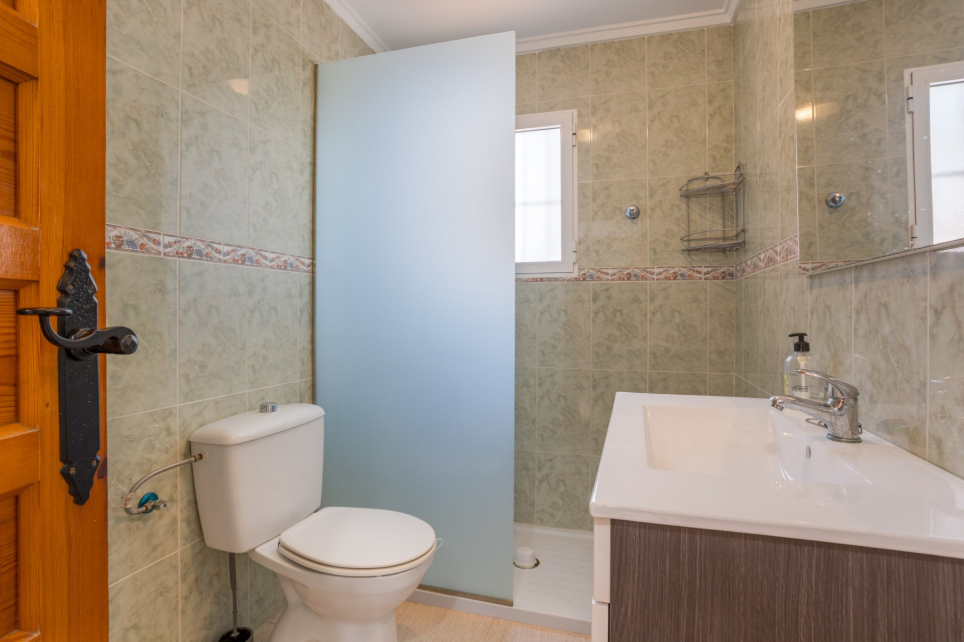 Reventa - Villa independiente - Torrevieja - Urbanización San Luis