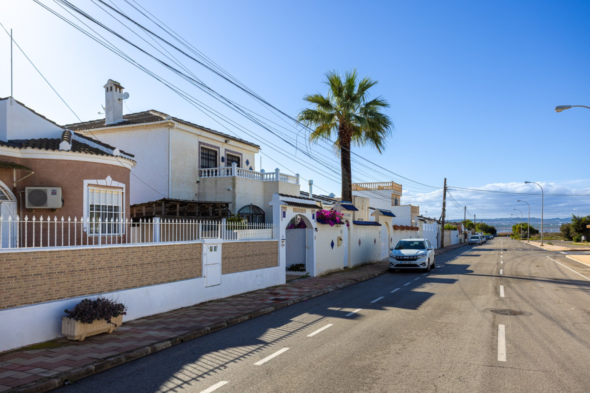 Reventa - Villa independiente - Torrevieja - Urbanización San Luis