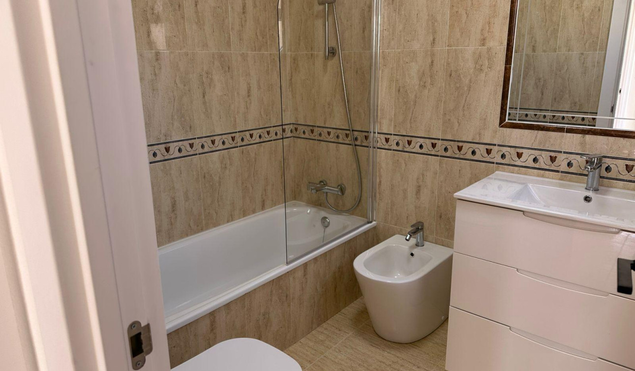 Reventa - Villa independiente - Torrevieja - VILLAMARTIN