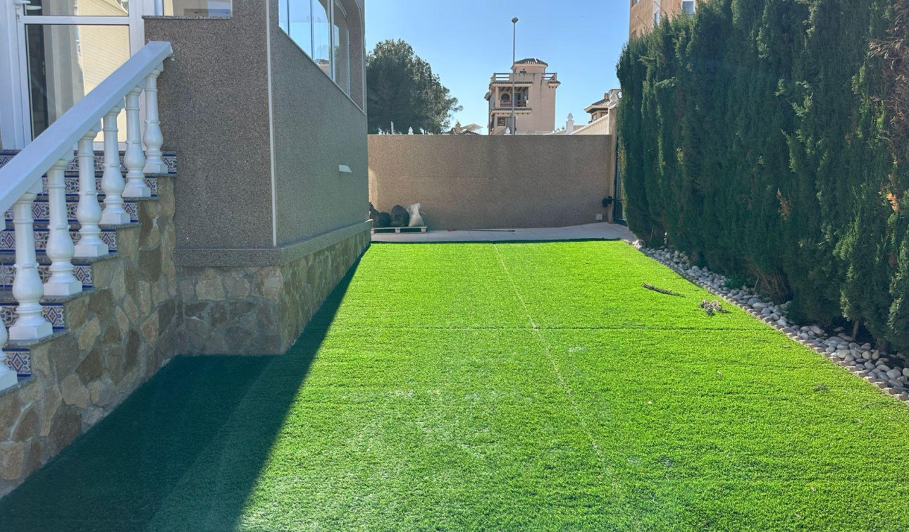 Reventa - Villa independiente - Torrevieja - VILLAMARTIN