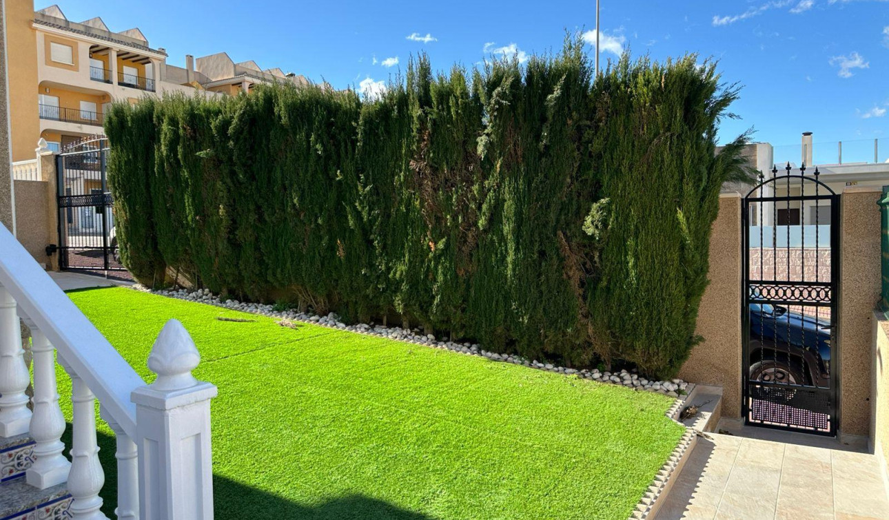 Reventa - Villa independiente - Torrevieja - VILLAMARTIN