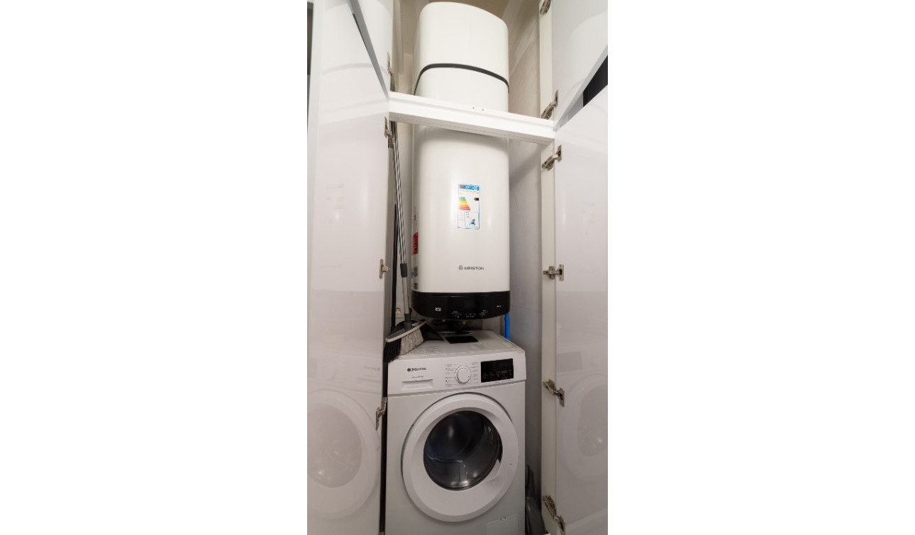 Reventa - Villa independiente - Torrevieja