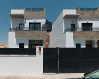 Reventa - Villa independiente - Torrevieja