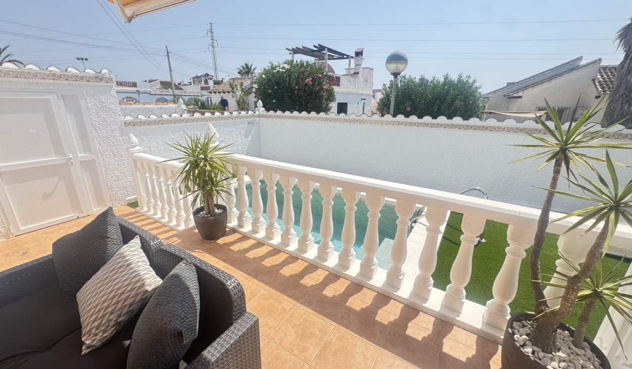 Reventa - Villa independiente - Villamartín - Eagles Nest