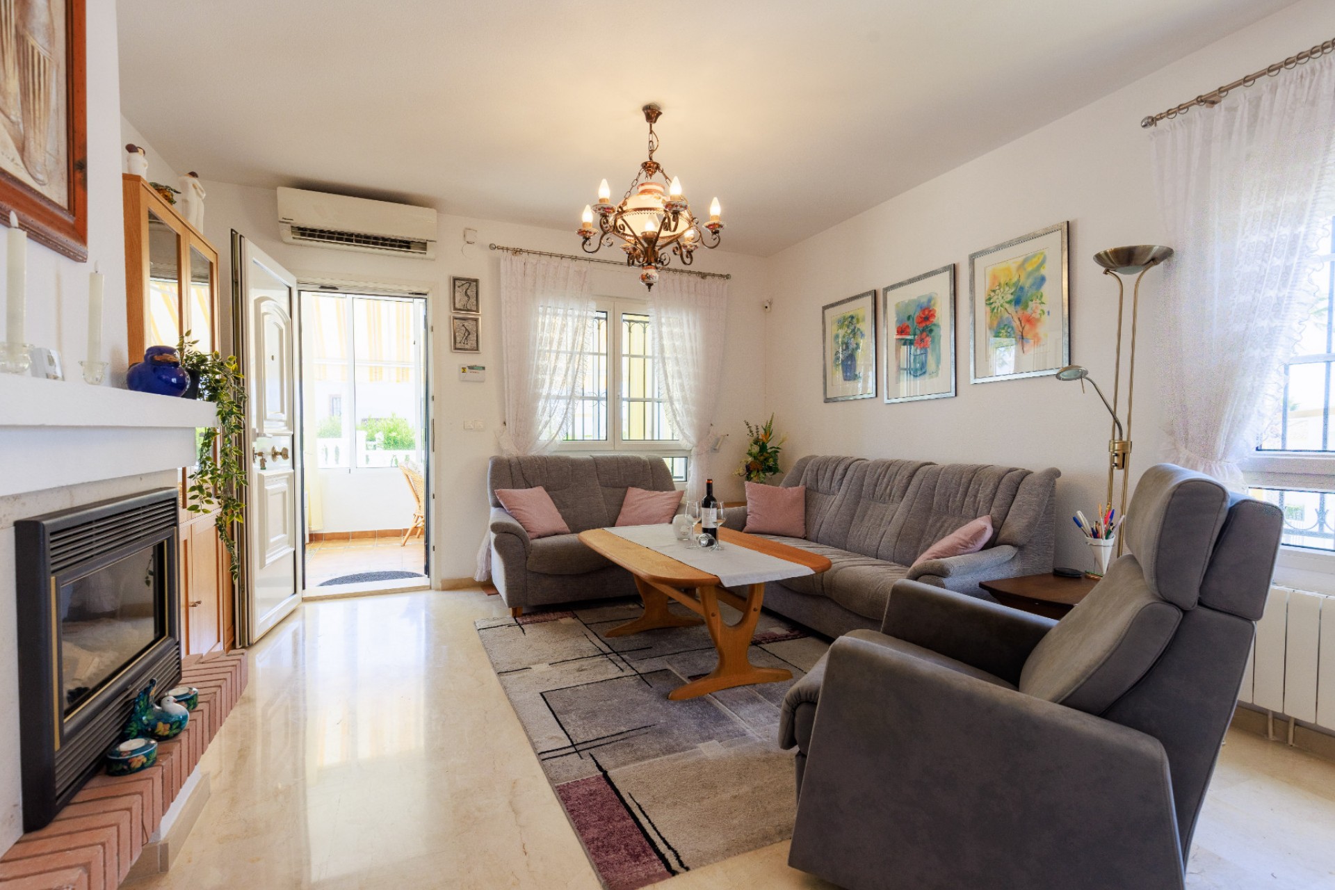Reventa - Villa independiente - Villamartín - La Rioja